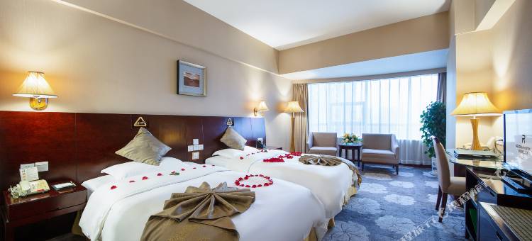 漫湾丽呈酒店(大理高铁站洱海公园店)图片