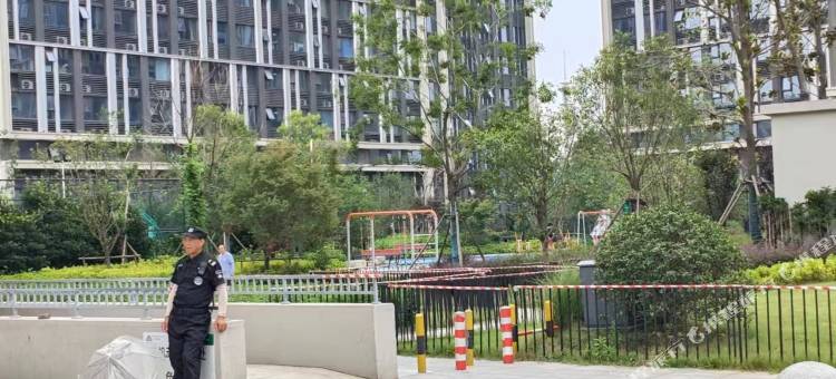 洺泽居影院公寓(金马路地铁站店)图片