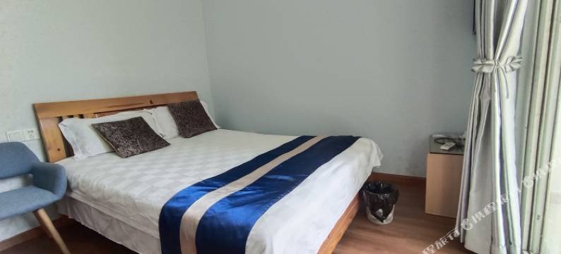 绵阳城市电竞商务宾馆图片