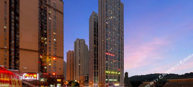 贵阳花果园晟豪嘉悦酒店(财富广场3号楼店)图片