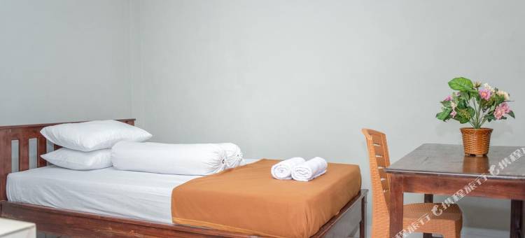 Amor Homestay near Eltari International Airport Mitra RedDoorz图片