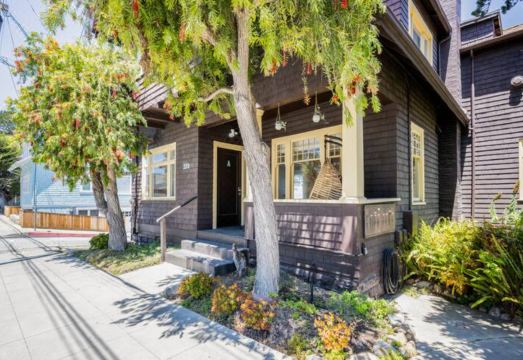 Another Day in ParadiseHotel Overview