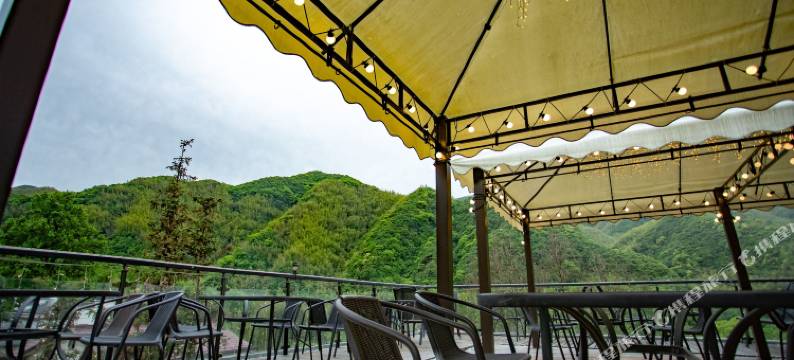 泾县芝屏山庄图片