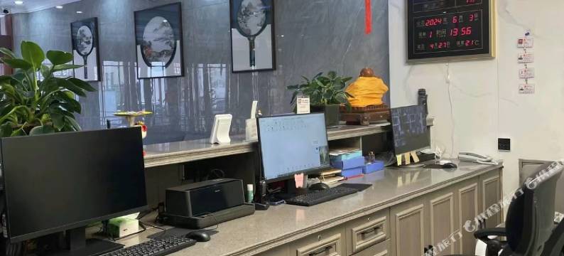 称多曲喀大酒店图片