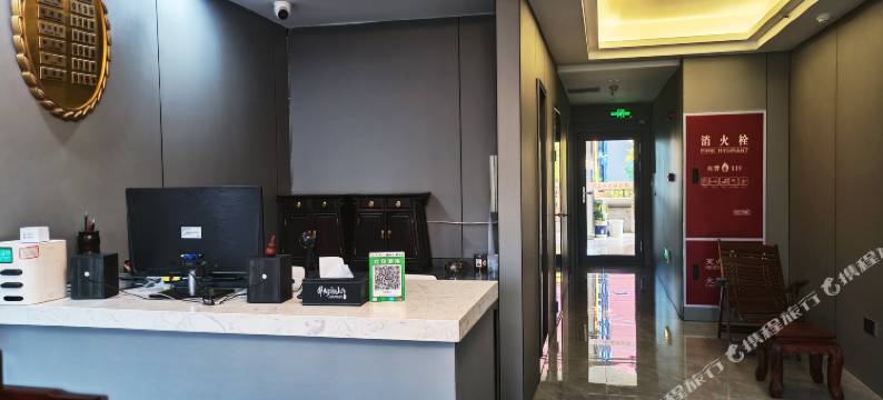 南充华灯初上民宿图片