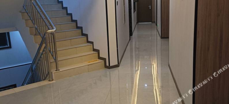 那拉提龙祥宾馆图片