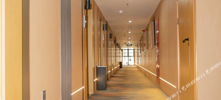 城市之家·云酒店(华东建材城店)图片