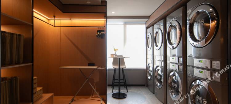 成都天府广场华西坝地铁站亚朵酒店图片