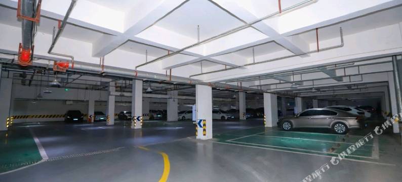 岚海电竞民宿(眉山东站店)图片