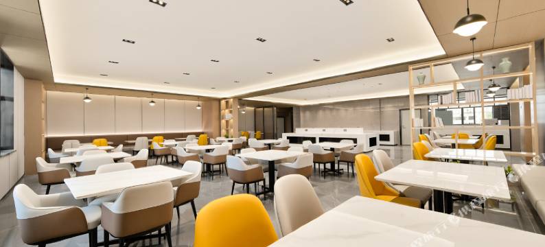 格林东方酒店(阿克苏金兰广场店)图片