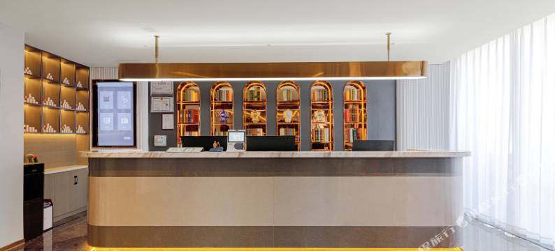 兰欧尚品酒店(拉萨拉鲁湿地公园店)图片