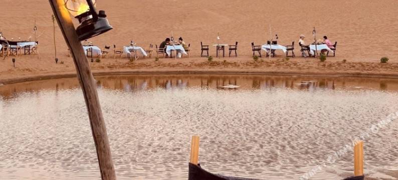 漠夜摘星沙漠露营地图片