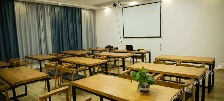 都市118精选酒店(青岛国际博览中心店)图片