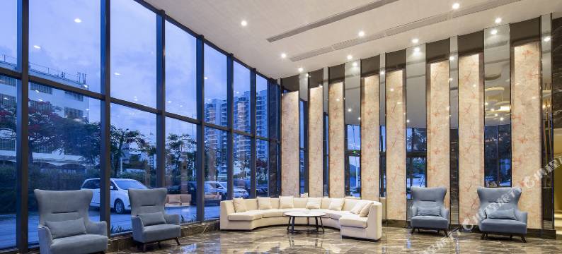 三亚兰霆鑫酒店(高铁站店)图片