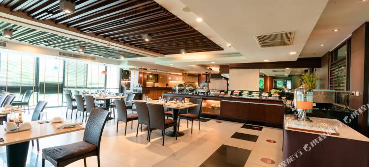 七岩海滩塔拉曼特拉度假酒店(Tara Mantra Cha-Am Resort)图片