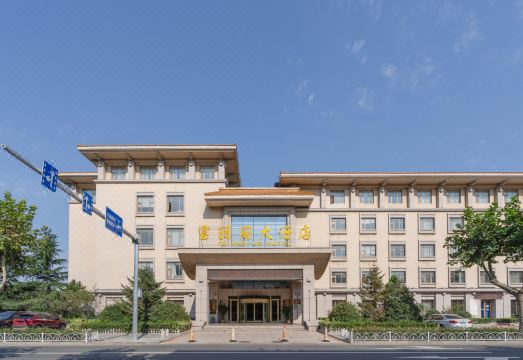 青岛富润阁大酒店外景图