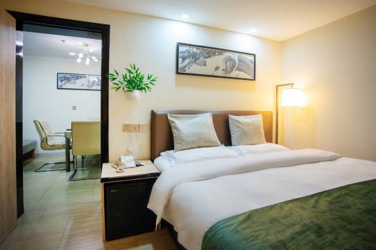 遇站南城旧梦酒店(上海奉贤南桥店)