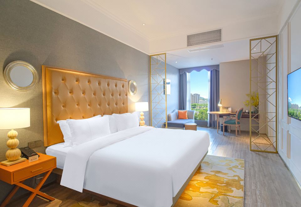 VIP House Hotel (Pinghe store) Hotel Overview