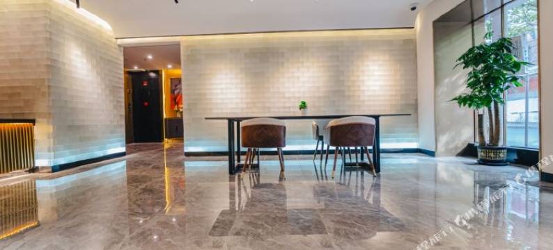 吉泰臻选酒店(上海人民广场地铁站店)图片