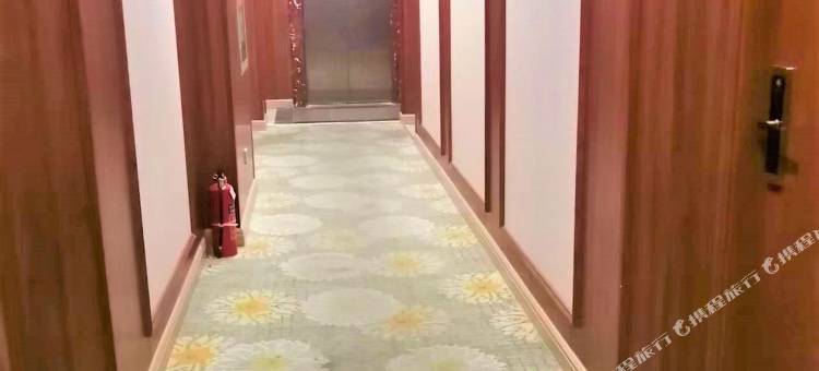 荷港酒店(贵港万达广场荷城小学店)图片