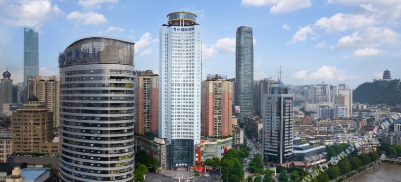 别舍·小筑高空影音观景酒店(河滨公园甲秀楼店)图片