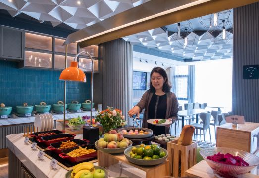 Atour S Hotel, Hisense Plaza, Qingdao Olympic Sailing CenterHotel Overview