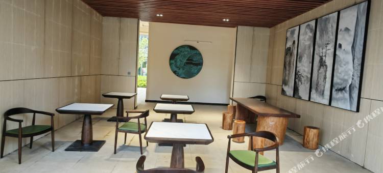 艺途公寓(汕头高铁站龙光世纪商务中心店)图片