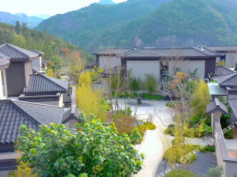 永泰庭野栖山温泉别墅