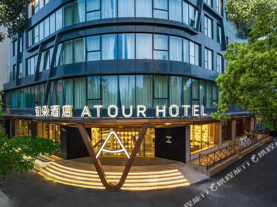 上海莘庄CBD亚朵酒店