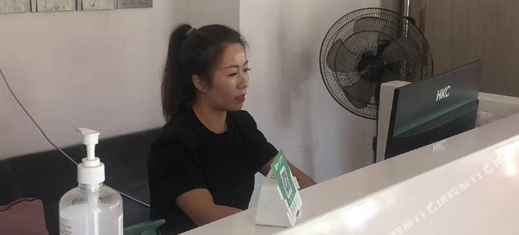 新万山酒店图片