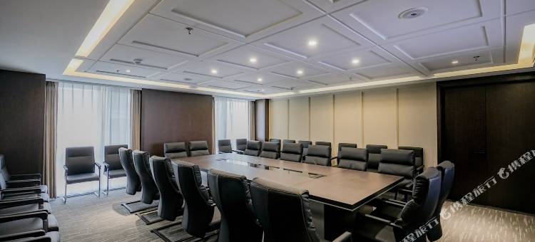 济宁吾悦广场体育中心美仑酒店图片