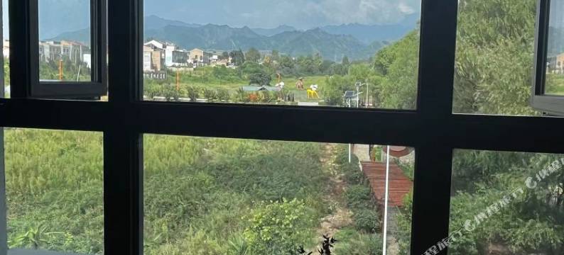 九涧畔淼悦泳池民宿图片