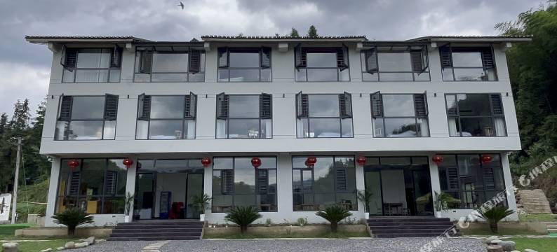 梵净山人在旅途驿栈(亚木沟景区店)图片