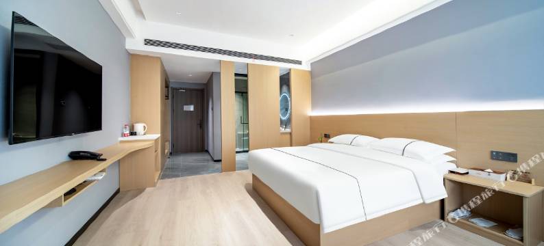 伊宁风旅河谷酒店(行政服务中心店)图片