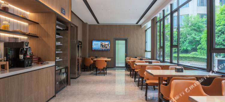 宜尚酒店(长沙湖南农业大学东湖地铁站店)图片