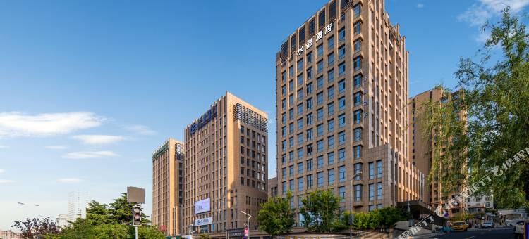 威海幸福门威高广场桔子水晶酒店图片