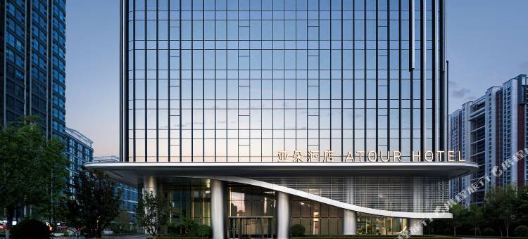 济南西站保利中科亚朵酒店图片