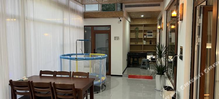 老屋瓦房闲云小筑小院民宿(两河路店)图片