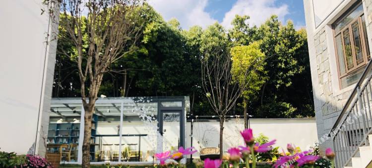 龙骏家园酒店(大理古城店)图片