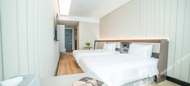 鸿程酒店(济南经六路和谐齐鲁儿童医院店)图片