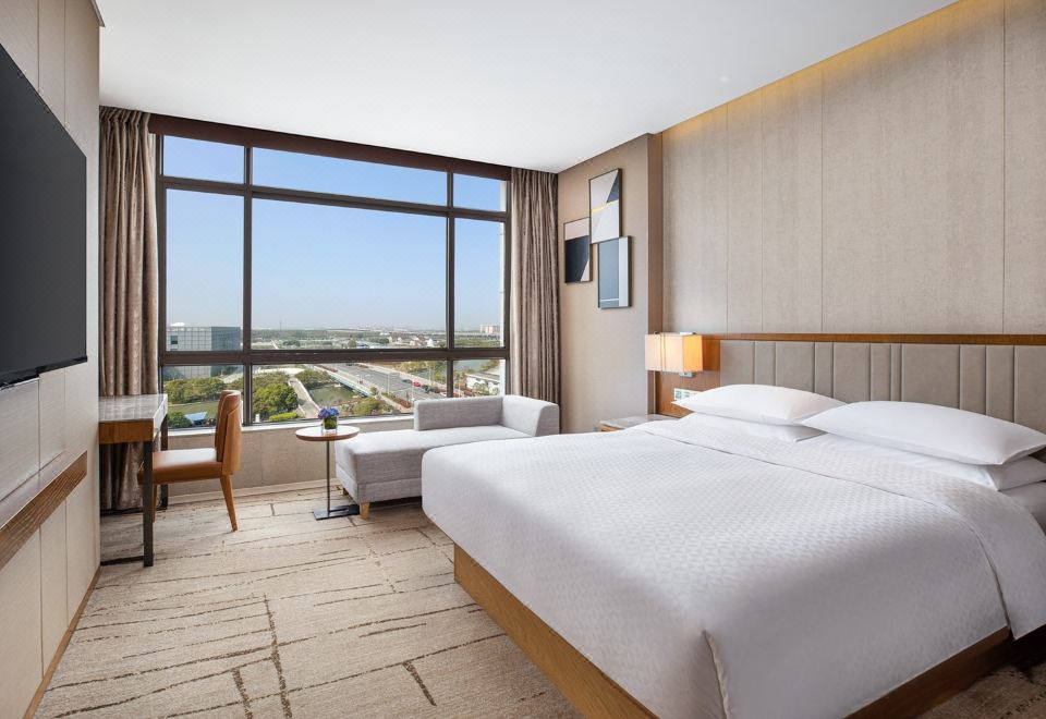 Four Points by Sheraton Shanghai KangqiaoHotel Overview