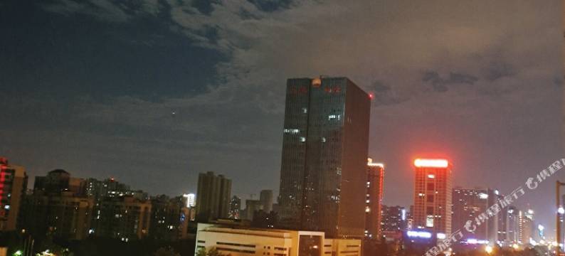 如家酒店(西安凤城五路赛高街区地铁站店)图片