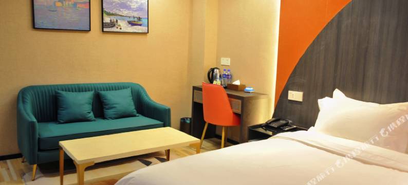 幻变艺术酒店(成都建设北路地铁站店)图片