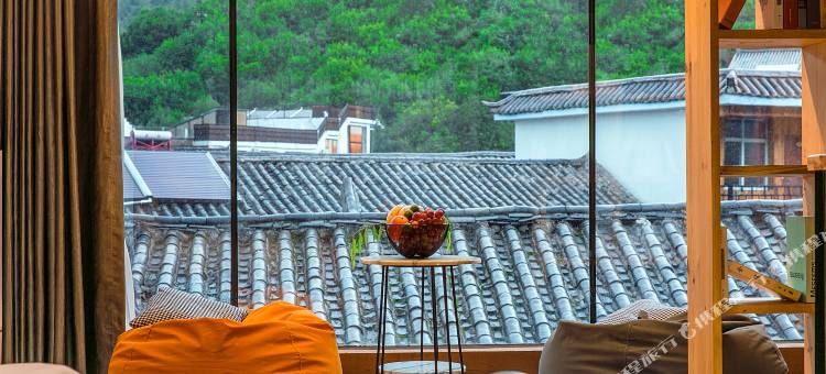 泸沽湖里格春天酒店图片