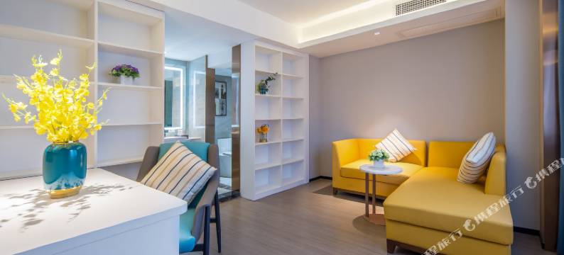 雅斯特酒店(南宁金湖广场地铁站店)图片