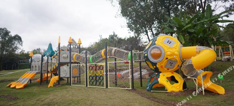 重庆湖畔星空里长寿湖露营基地图片