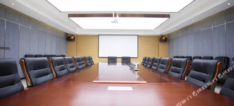 蓝天花园酒店图片