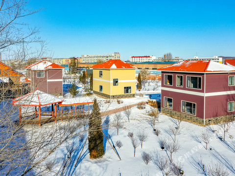 花筑·敦化吉森旅居康养园酒店 (大石头站店)