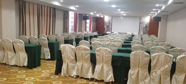 榕江明住吉程酒店(村超足球场店)图片