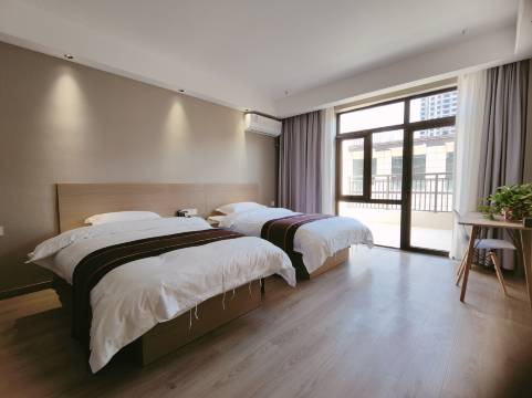 开鑫·鑫城假日酒店